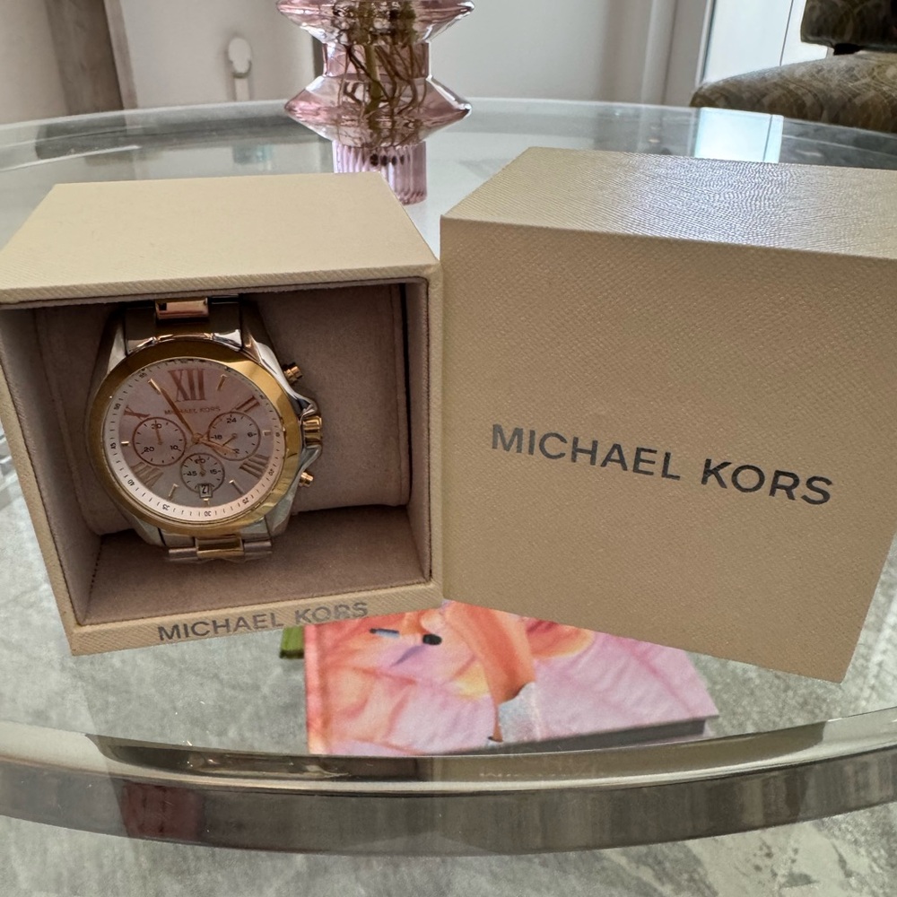 NWT Michael Kors Bradshaw Women’s Watch